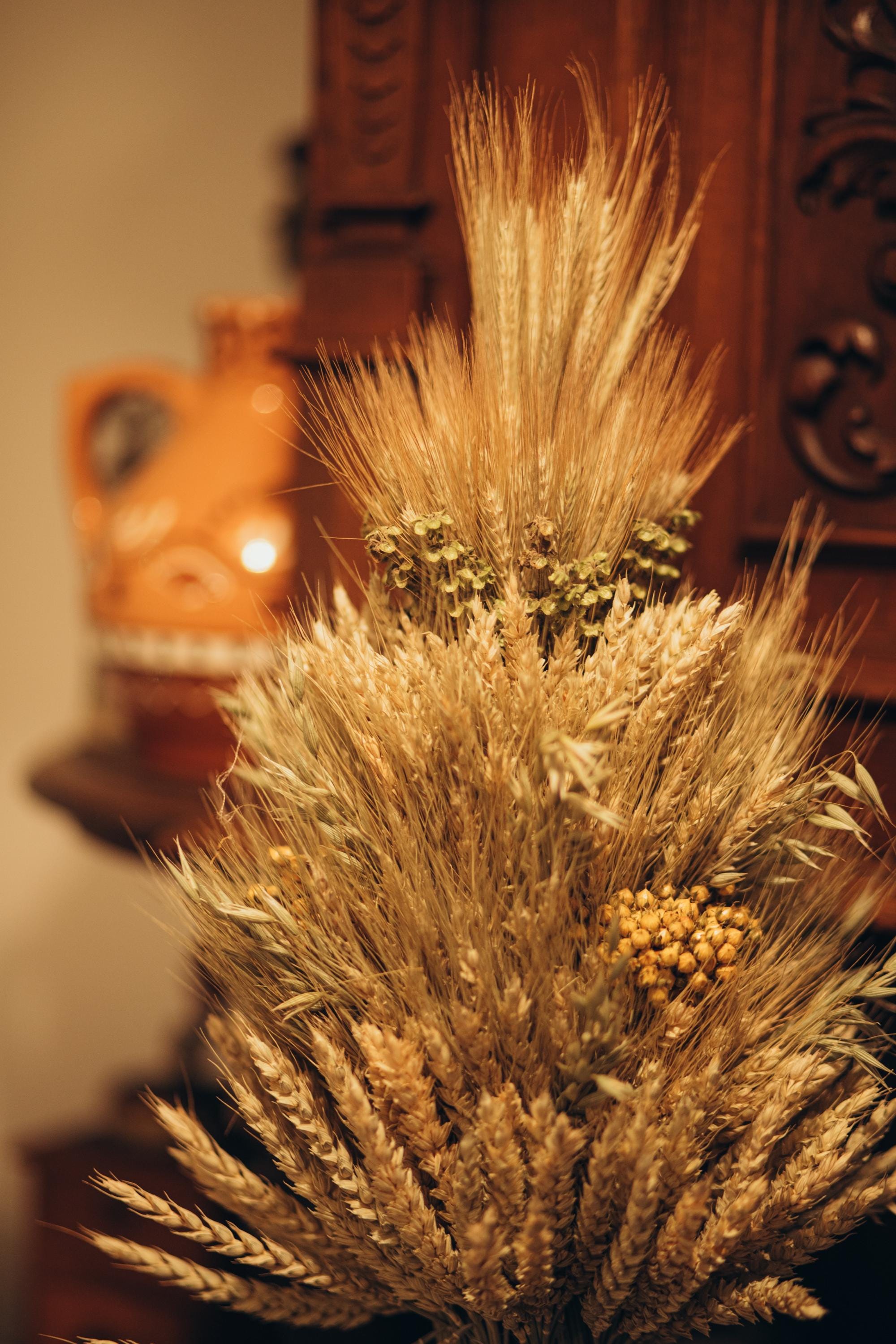 Ukrainian Didukh Wheat Sheaf | Handmade Christmas Table Decor | Natural Mix: Wheat, Flax, Oats, Rye & Thyme | Prosperity Symbol 55 cm