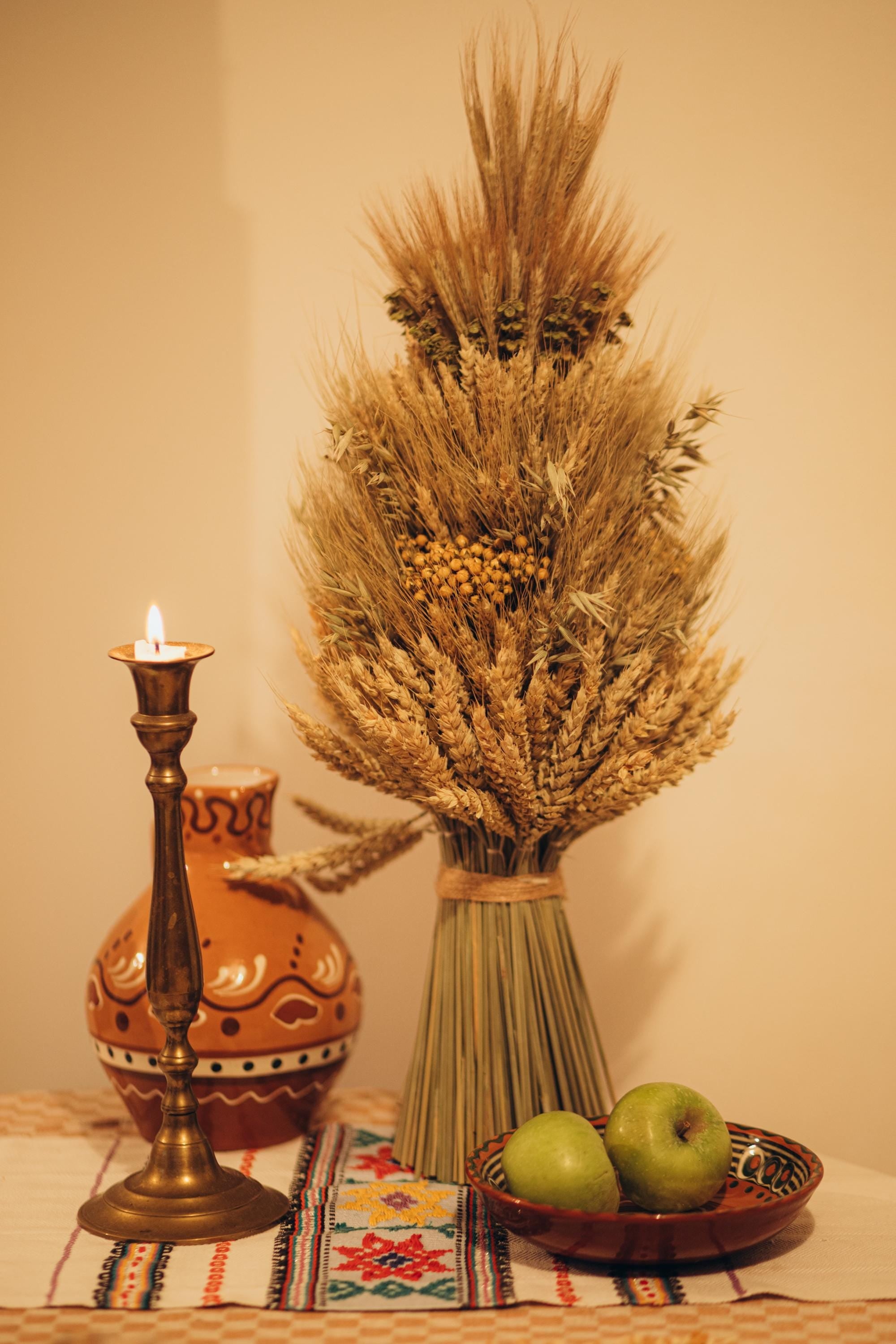 Ukrainian Didukh Wheat Sheaf | Handmade Christmas Table Decor | Natural Mix: Wheat, Flax, Oats, Rye & Thyme | Prosperity Symbol 55 cm