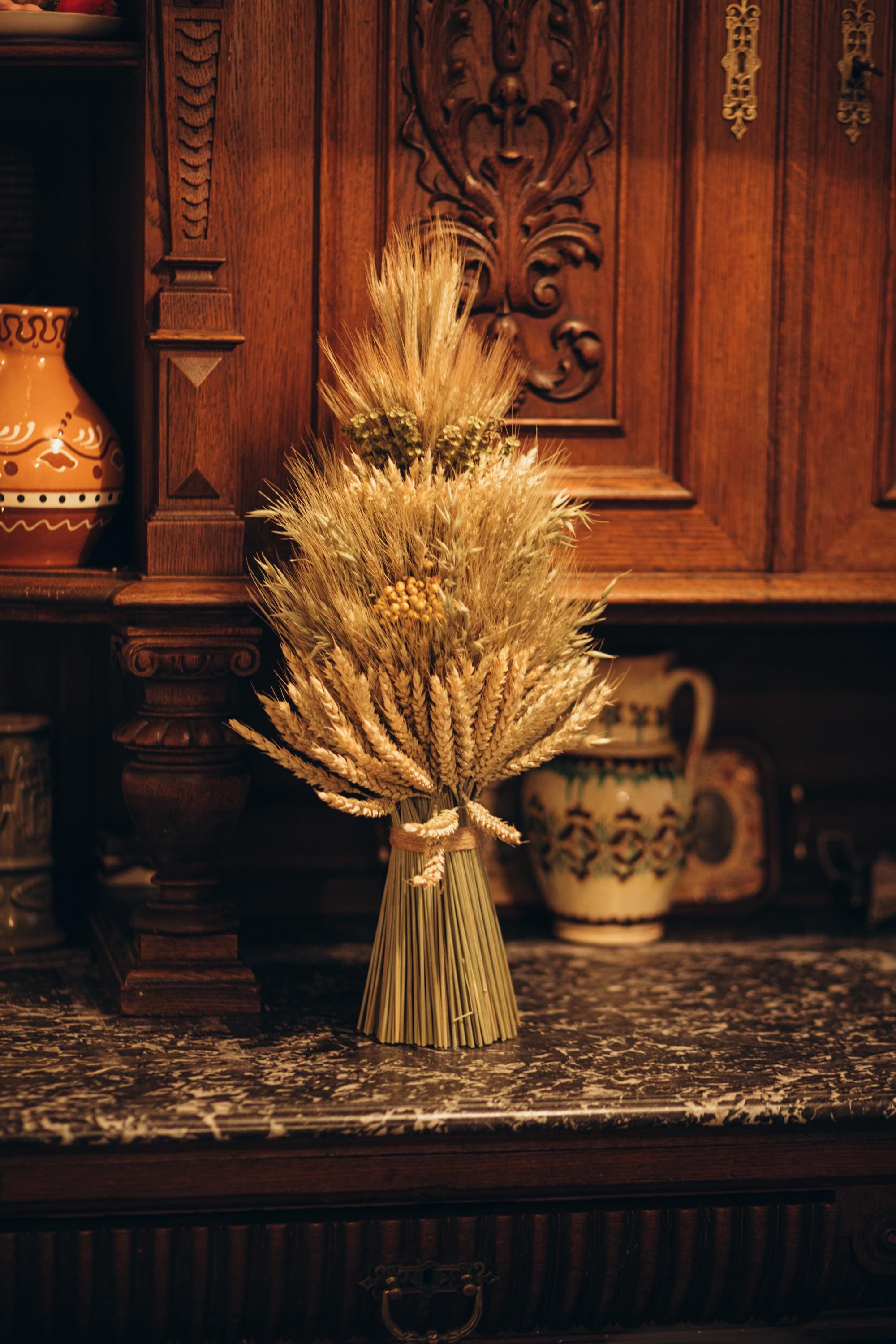 Ukrainian Didukh Wheat Sheaf | Handmade Christmas Table Decor | Natural Mix: Wheat, Flax, Oats, Rye & Thyme | Prosperity Symbol 55 cm