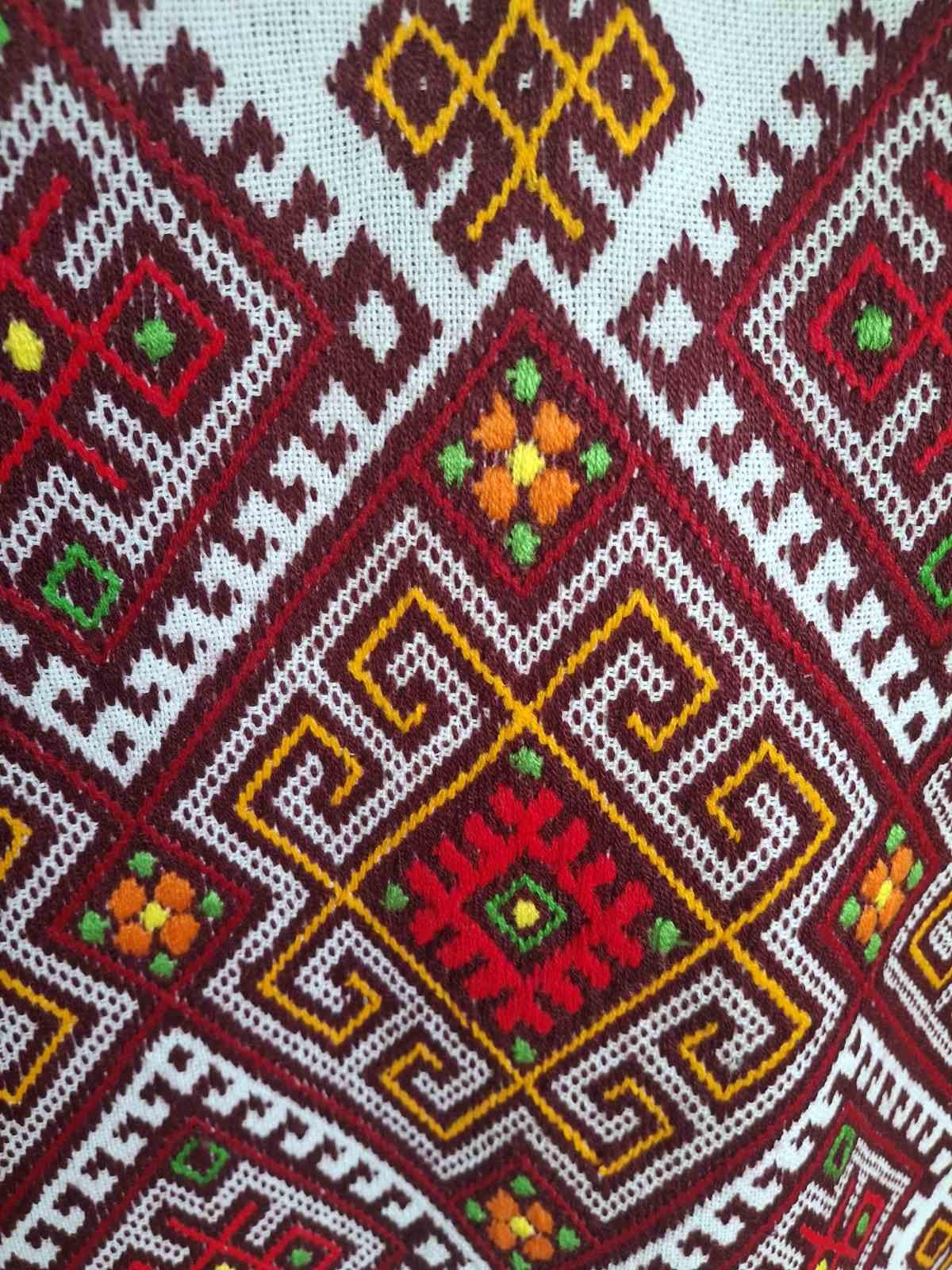 Ukrainian Rushnyk, Wedding Handfasting Cloth, Multicolor Geometric Runner, Traditional Folk Embroidery, Ceremonial Towel, Easter Decoration
