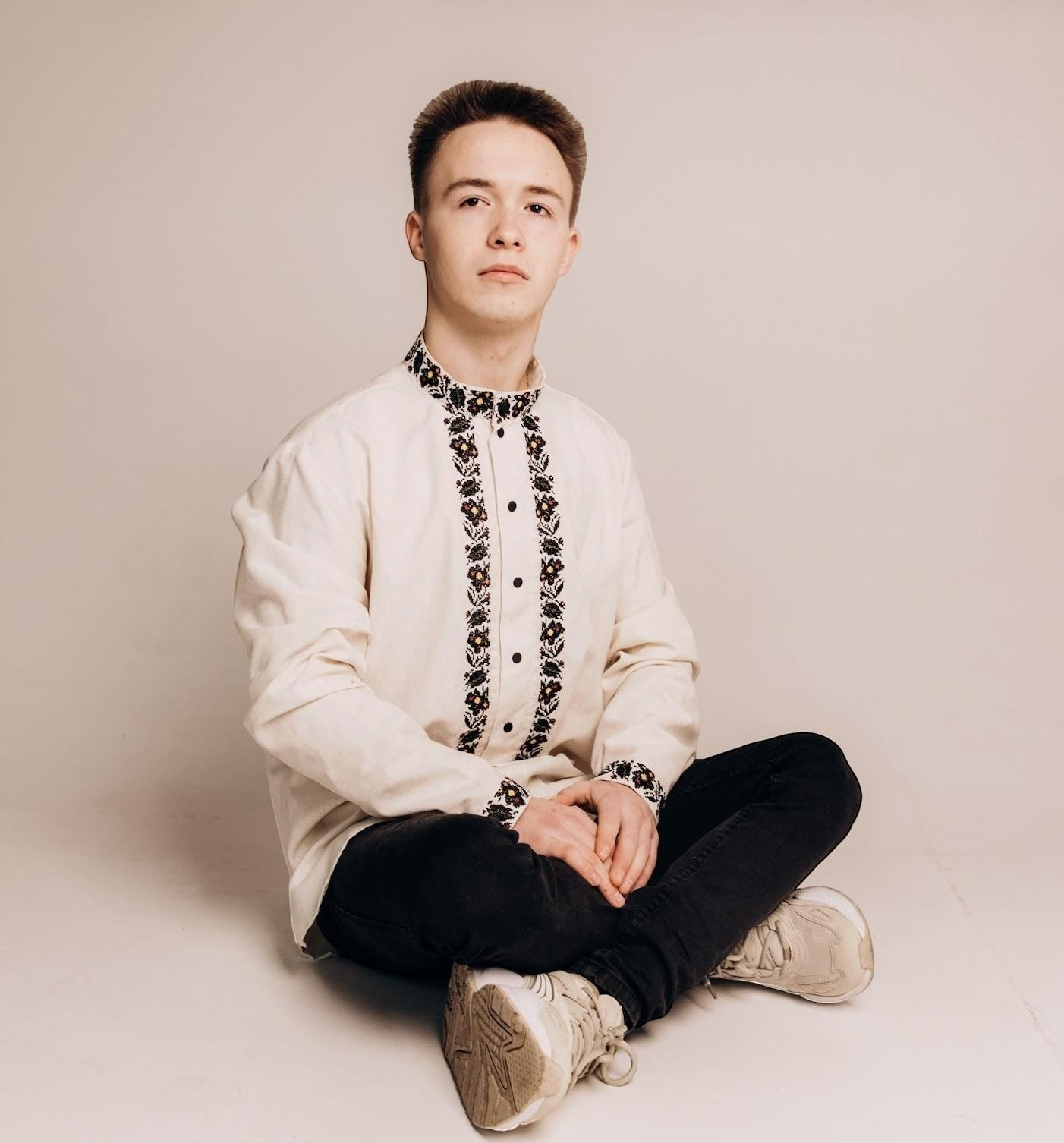 Men’s Ukrainian Embroidered Shirt | Beige Vyshyvanka | Traditional Podillia Pattern